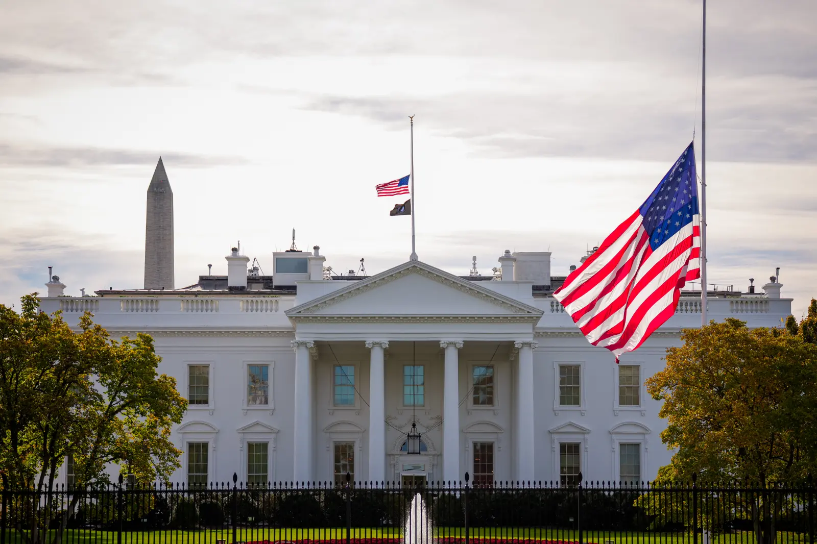 ABŞ Ukrayna ilə bağlı üçtərəfli danışıqlar formatını dəstəkləmir – “Bloomberg”