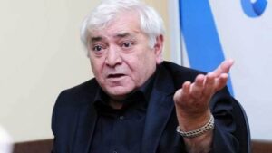 SSRİ-ni arzulayırsa, getsinlər Rusiyada yaşasınlar – Aqil Abbasdan SƏRT REAKSİYA