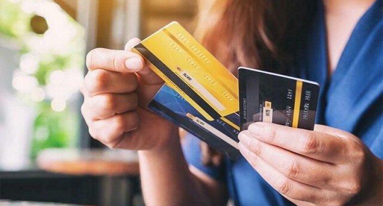 Bank kartları ilə bağlı vətəndaşlara XƏBƏRDARLIQ: Hər zəngi açmayın