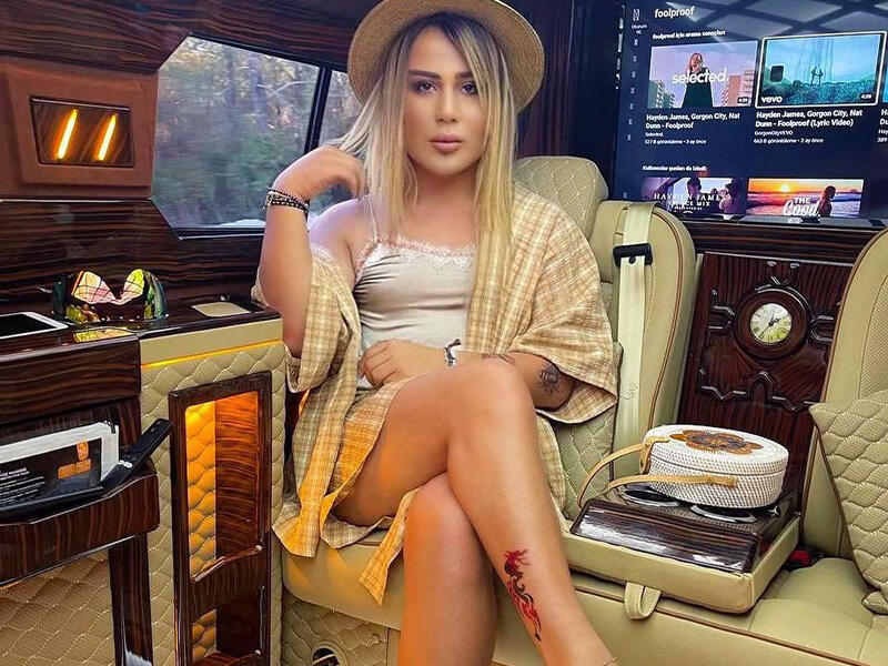 Sevgilisi Bayram üçün Eyfel qülləsində doğum günü keçirəcək