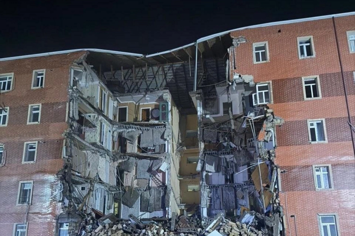 Goranboyda bina belə çökdü – VİDEO