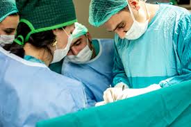 Qayınana kürəkəninə böyrəyini verdi – VİDEO