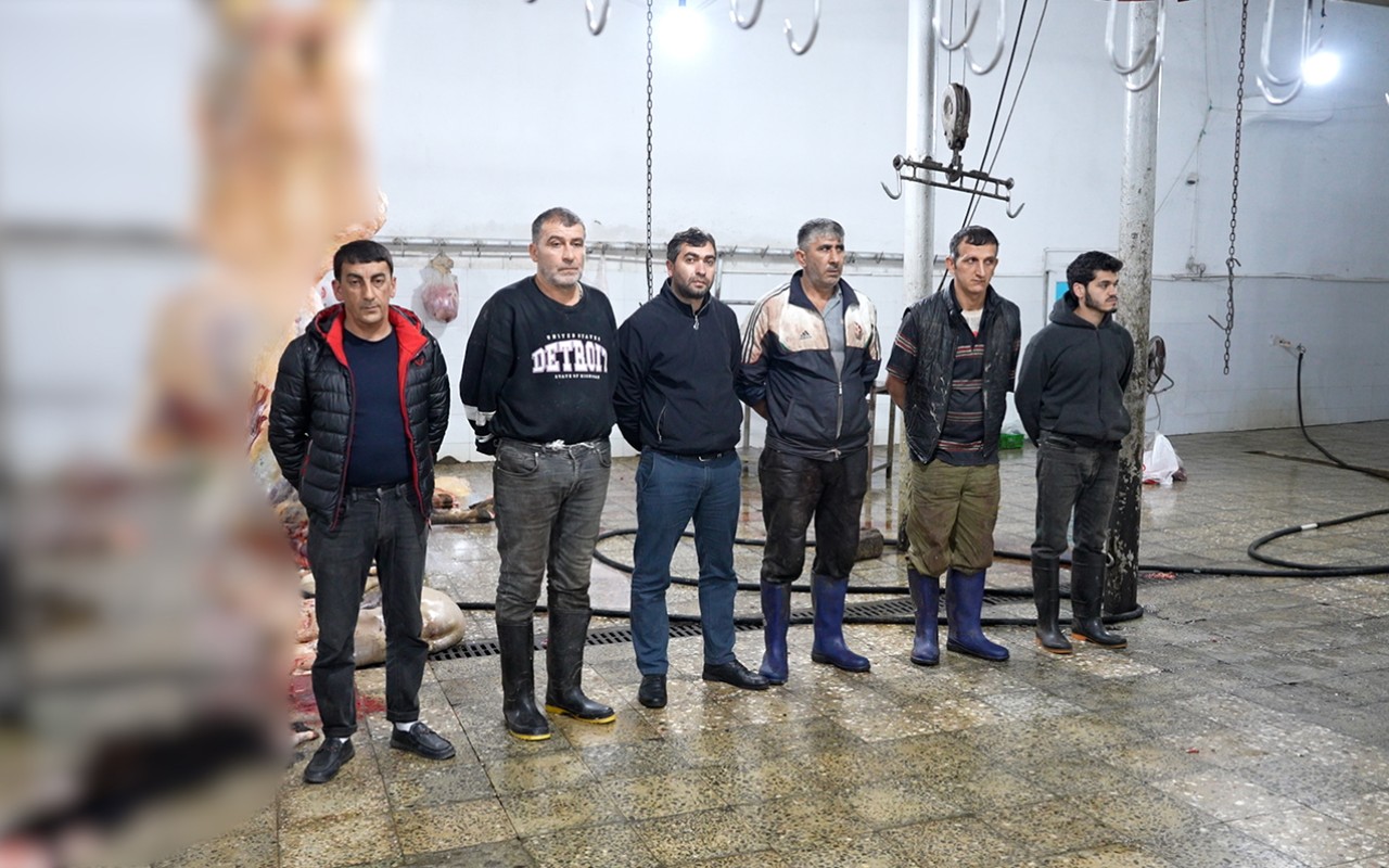 Yararsız ət satanlar saxlanıldı – DİN və AQTA birgə əməliyyat keçirdi – VİDEO