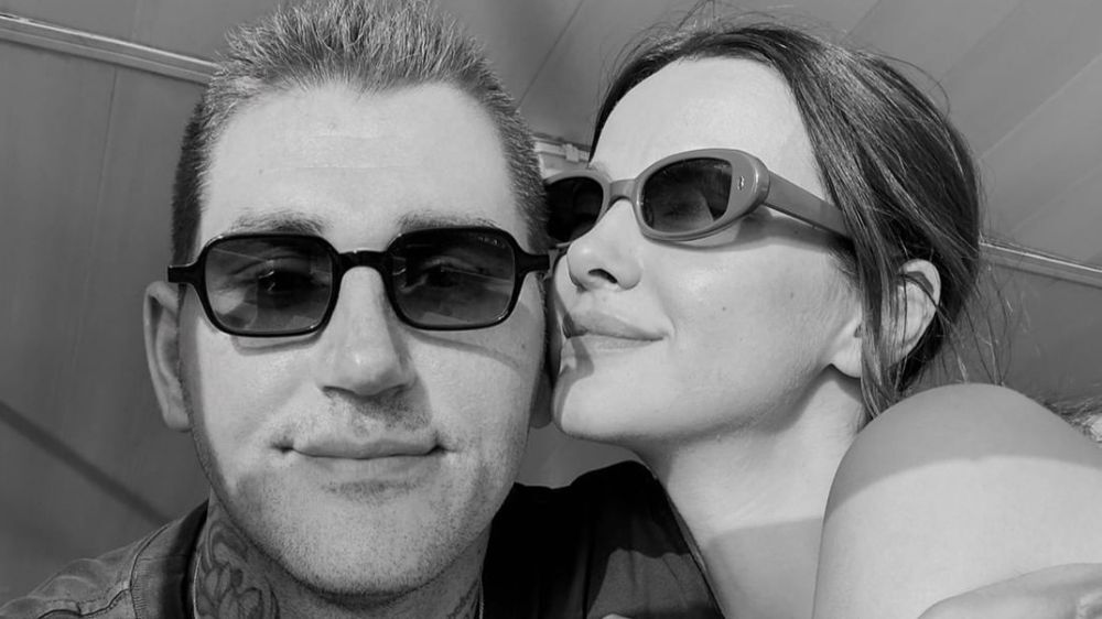 Bir ay əvvəl uşaqları olmuşdu, indi boşanırlar