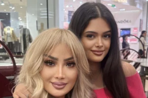 Məleykə Əsədova qızı ilə istirahətdə – FOTOLAR