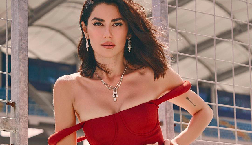 Nəsrin Cavadzadə gecə yarısı xəstəxanada görüntüləndi – FOTO