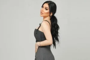 Səninki isə sadəcə olaraq təlxəklik idi, soyadını dəyiş – Nigar Fərhad