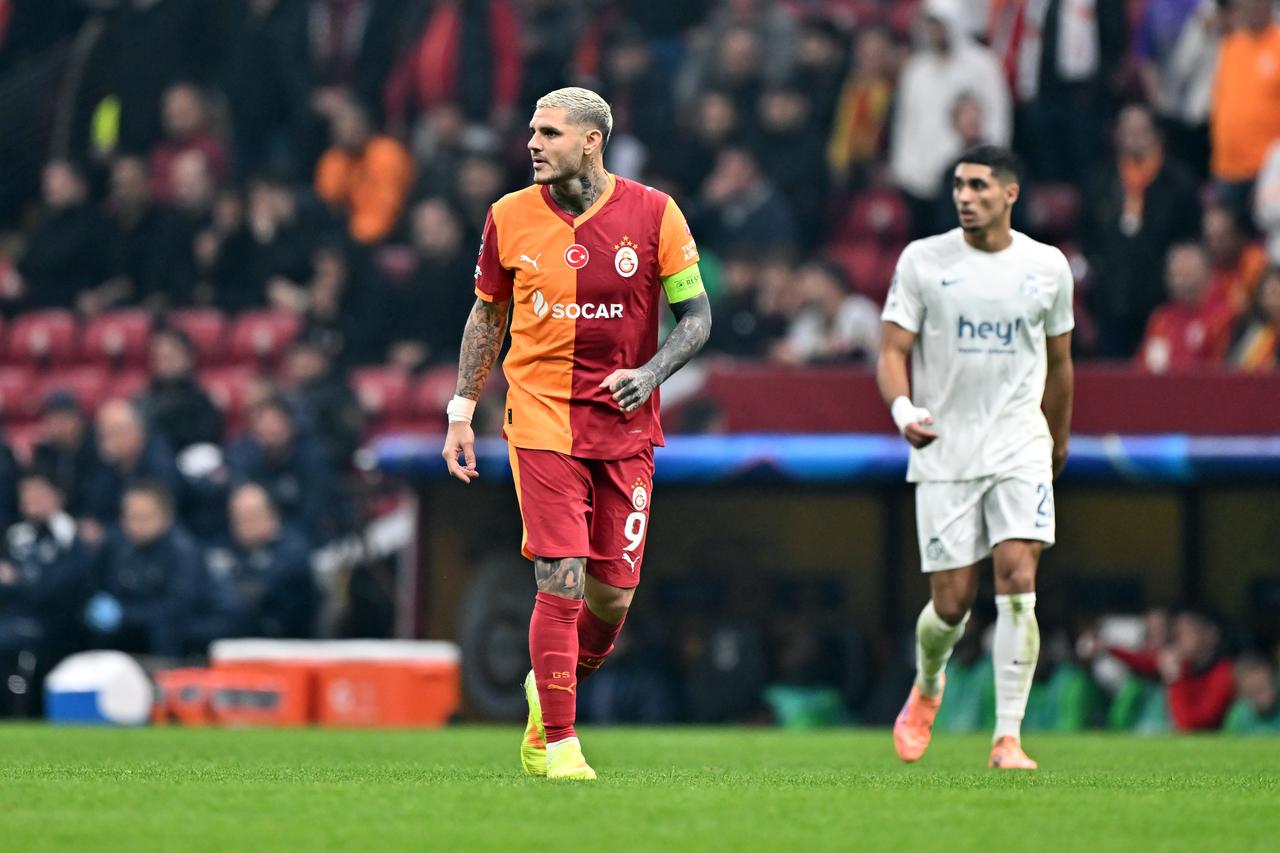 ÇL: “Qalatasaray” öz evində məğlub oldu, “Benfika” ilk 3 xalını qazandı