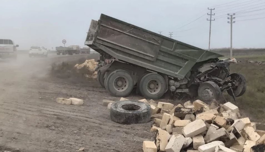 Bakı-Qazax yolunda yük maşınları toqquşdu – FOTOLAR