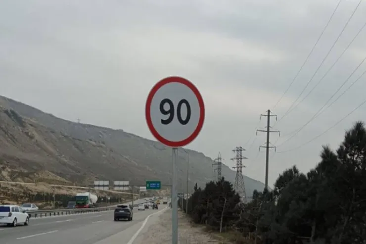 Bu yolda sürət həddi endirildi