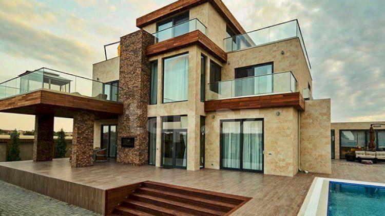 Bakıda sahibsiz villaları göstərib 110 min aldılar – Məhkəmə işi