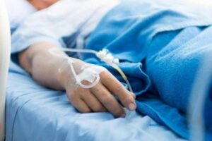 Xalq şairi xəstəxanaya yerləşdirildi, vəziyyəti ağırdı – FOTO