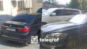 Küçədə yararsız vəziyyətdə qalan “AA” seriyalı avtomobil kimindir? – FOTOLAR