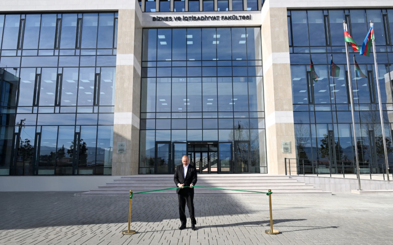 Prezident Xankəndidə açılışda