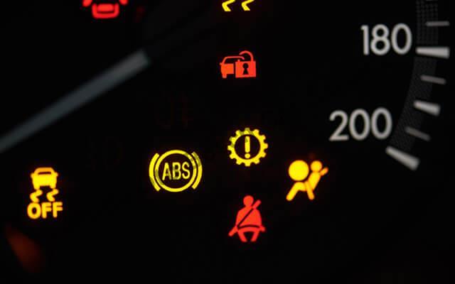 ABS və hava yastığı xətaları nə deməkdir? – Avtomobilinizdə təhlükə siqnalı