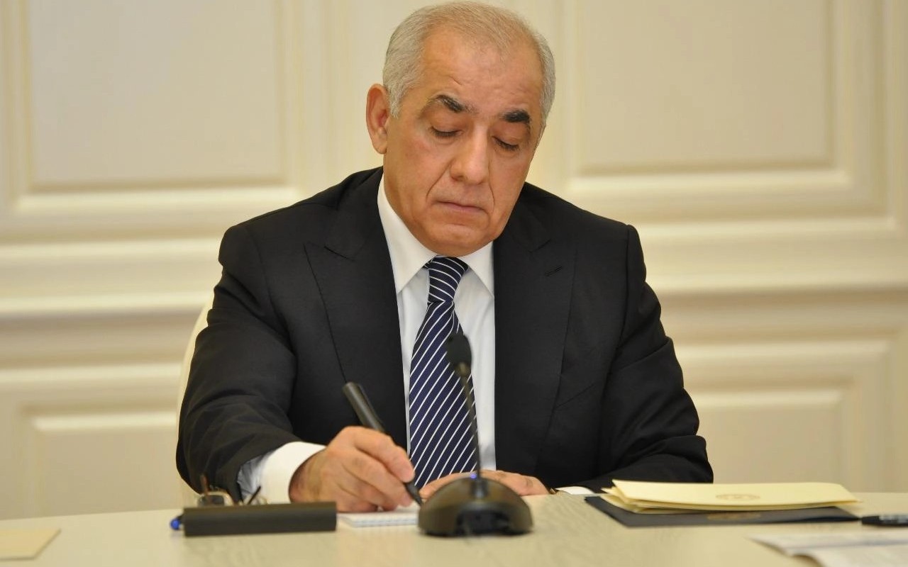 Baş nazir sərəncam imzaladıı