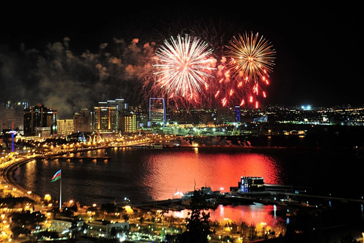 Bulvarda atəşfəşanlıq olacaq