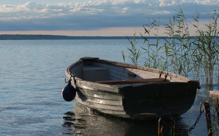 İtkin düşmüş balıqçılardan digərinin meyiti İranda tapıldı