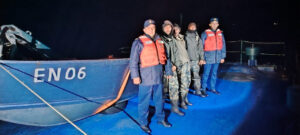 Xəzərdə köməksiz qalan balıqçılar xilas edildi – FOTO