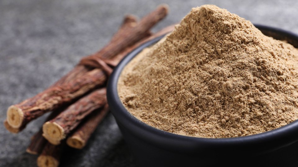 Biyan kökü: Soyuqdəymə və öskürəyə qarşı qədim TƏBİİ VASİTƏ