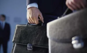 Azərbaycanda deputatın mandatı ləğv olunur