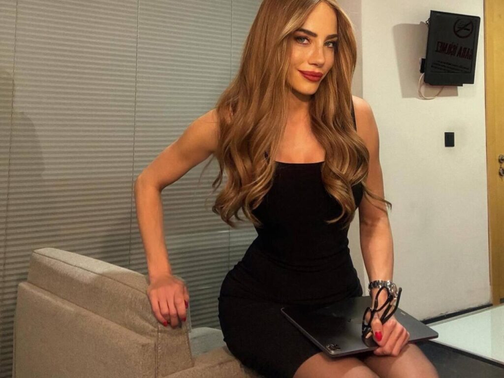 Həbs olunan aparıcının telefonundan görün nə məlumatlar çıxdı – FOTO