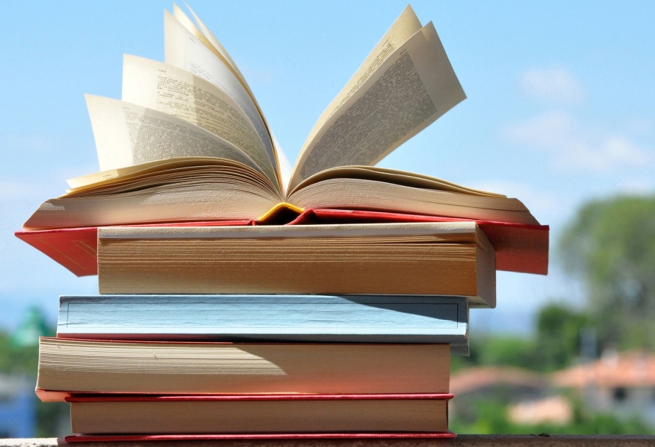 Gündə 30 dəqiqə kitab oxumağın MÜSBƏT TƏSİRLƏRİ