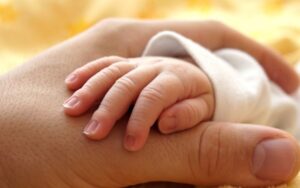 Atalara ŞAD XƏBƏR: Yeni doğulan uşağa görə məzuniyyət veriləcək