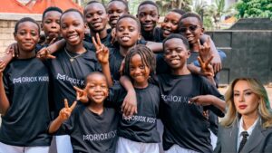 Dünyaca məşhur rəqs qrupu Rozanın “İstədim”inə rəqs etdi – VİDEO