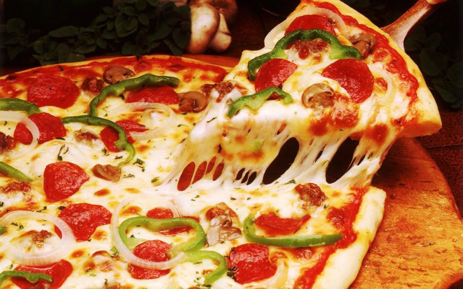 Evdə tez və rahat pizza necə hazırlanır? – RESEPT
