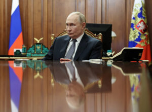 Putinin iqamətgahına dronlarla hücum edildi