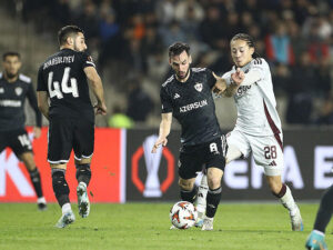 “Qarabağ” – “Ayaks” oyununun biletlərinin əksəriyyəti satılıb