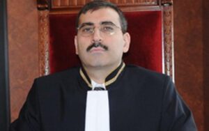 Prezidentin rektor təyin etdiyi Rövşən İsmayılov kimdir? – DOSYE