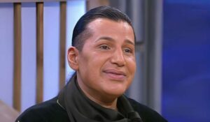 Anam deyir ki, “petruşka” kimi geyinmə – Samir ailəsindən danışdı – VİDEO