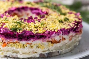 Bayram süfrəsinin bəzəyi “Şuba” salatı