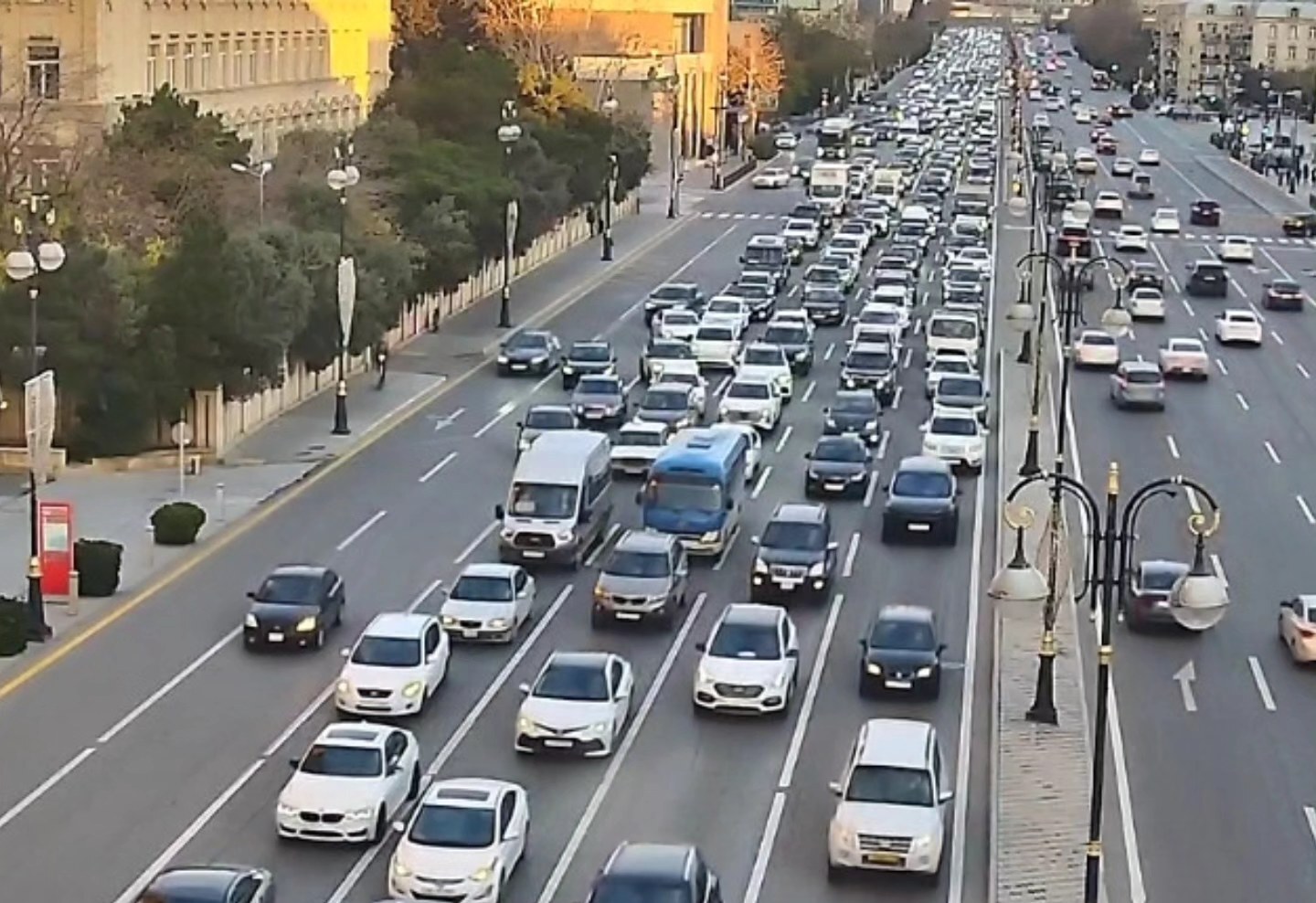 Bu yollarda sıxlıqdır – SİYAHI