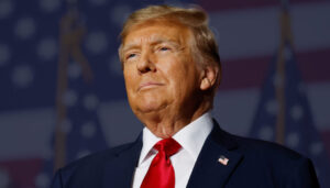 Trampdan “Qızıl Kart” proqramı: 1 milyon dollar ödəyənlərə sürətli vətəndaşlıq