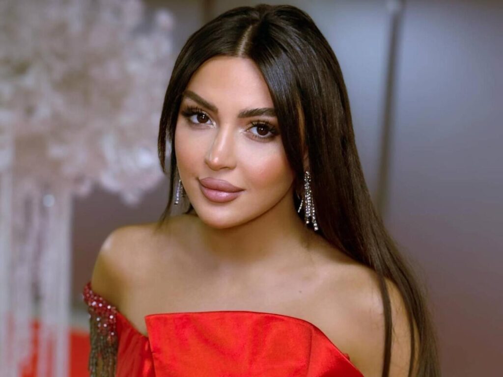 Vəfa ərindən ayrıldı: Məni ədəbsiz qadınların ayağına verdi – VİDEO