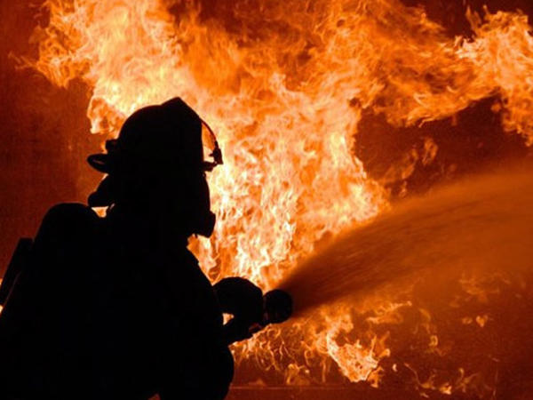 Azərbaycanda daha bir dəhşətli yanğın: Şəhid anası həlak oldu, bacı-qardaşı yaralandı – YENİLƏNDİ