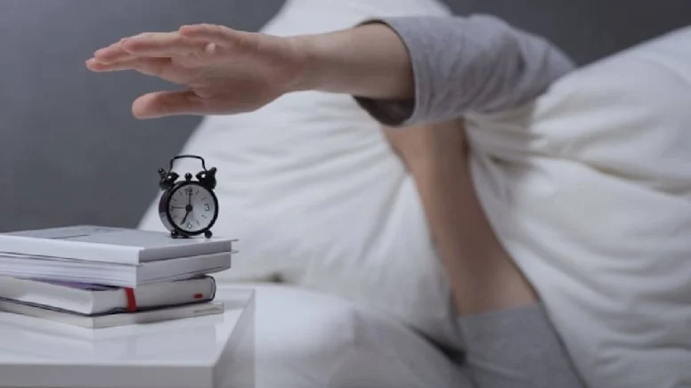 Səhər zəngini təxirə salanlara PİS XƏBƏR: ZƏRƏRLİDİR