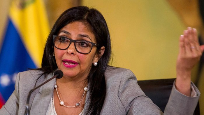 Venesuelada idarəçilik ona həvalə edildi