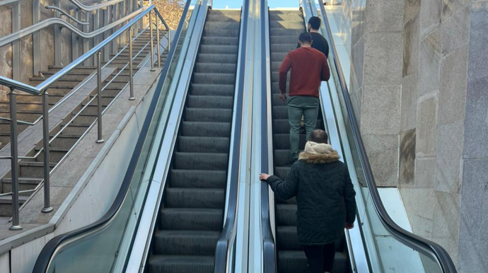 Piyadalara ŞAD XƏBƏR – Bu ərazidəki eskalatorlar işə salındı
