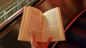 Kitab oxumağa haradan başlayaq? – Yeni başlayanlar üçün tövsiyələr