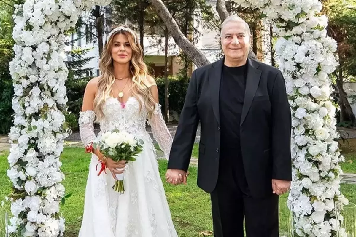 Ərbil ilə boşanmayacağını açıqladı