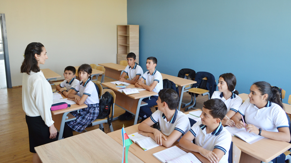 Kənd müəllimlərinə ŞAD XƏBƏR: 20,1 milyon manat ayrılacaq