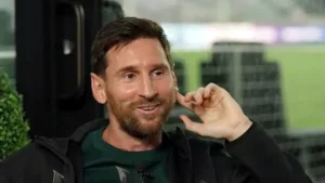 “Yoldaşım evdə futbol oynamağımıza icazə vermir” – Messi