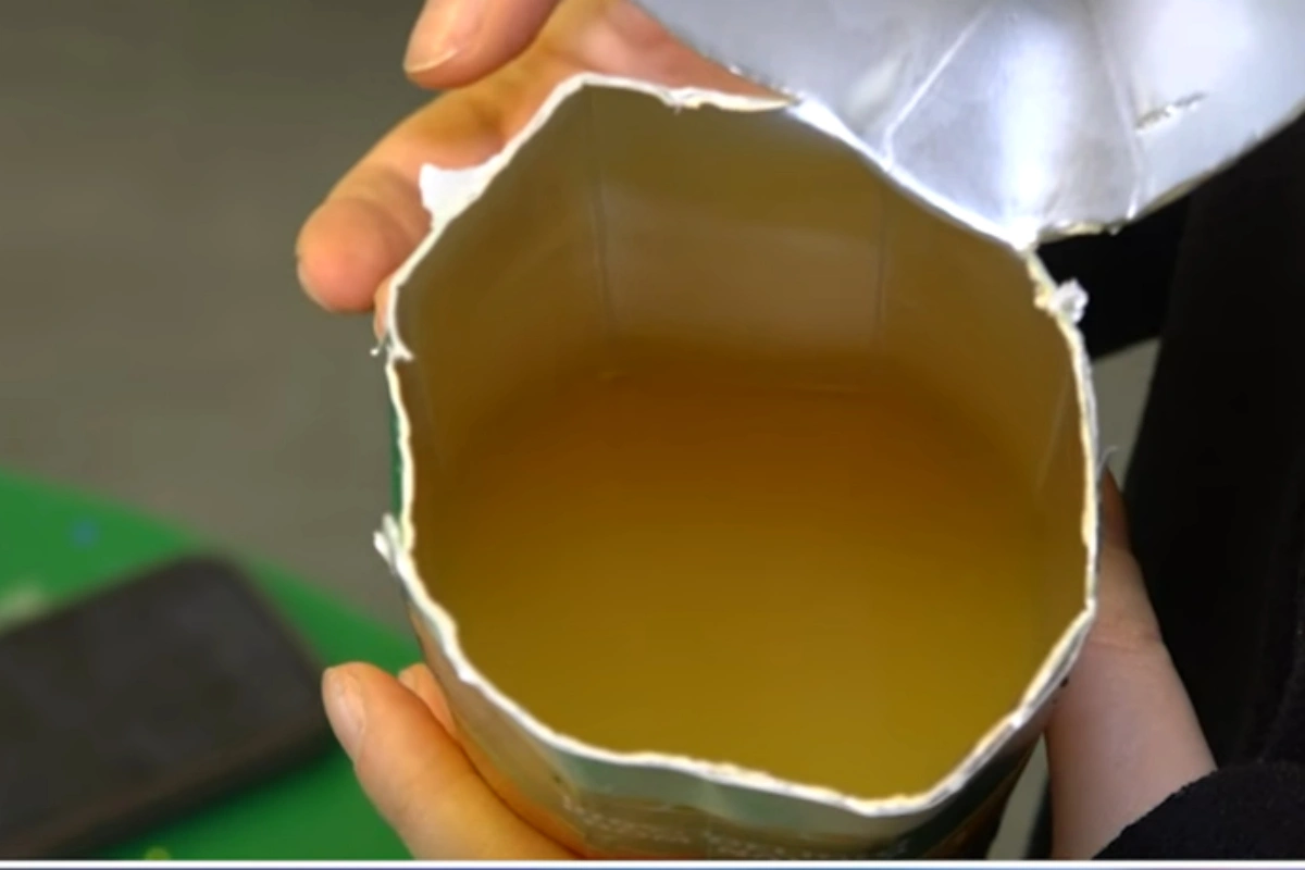 Meyvə şirələrinin içindən çıxan naməlum maddə nədir? – VİDEO