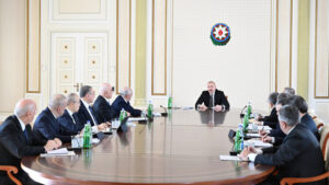 Prezident müşavirə keçirdi