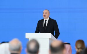 Prezident açılışda çıxış etdi