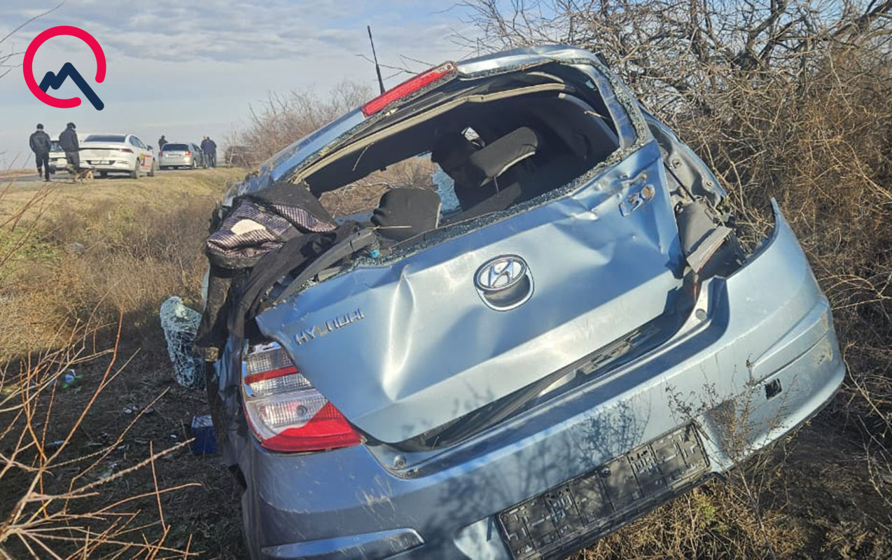 Kürdəmirdə avtomobil aşdı: xəsarət alanlar var – VİDEO